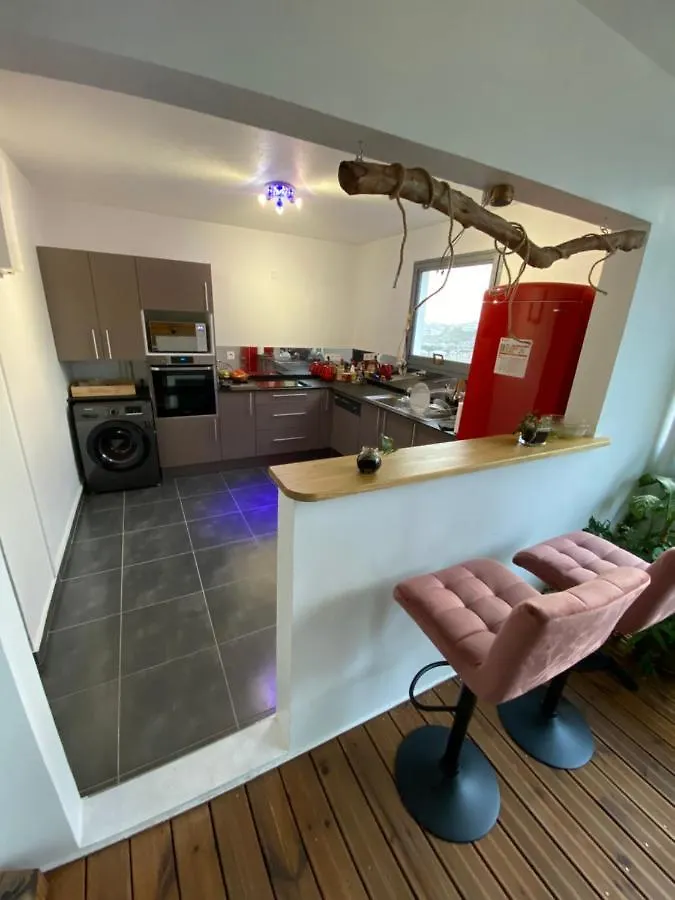 Blessed Home - Chambre Voyageur Chez L'Habitant Fort-de-France Accommodatie bij particulieren